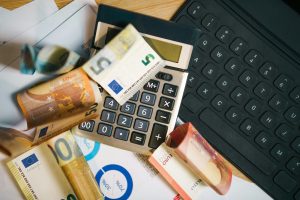 3.000 € Brutto in Netto bei Steuerklasse 1 2026: Pflichten und Rechner